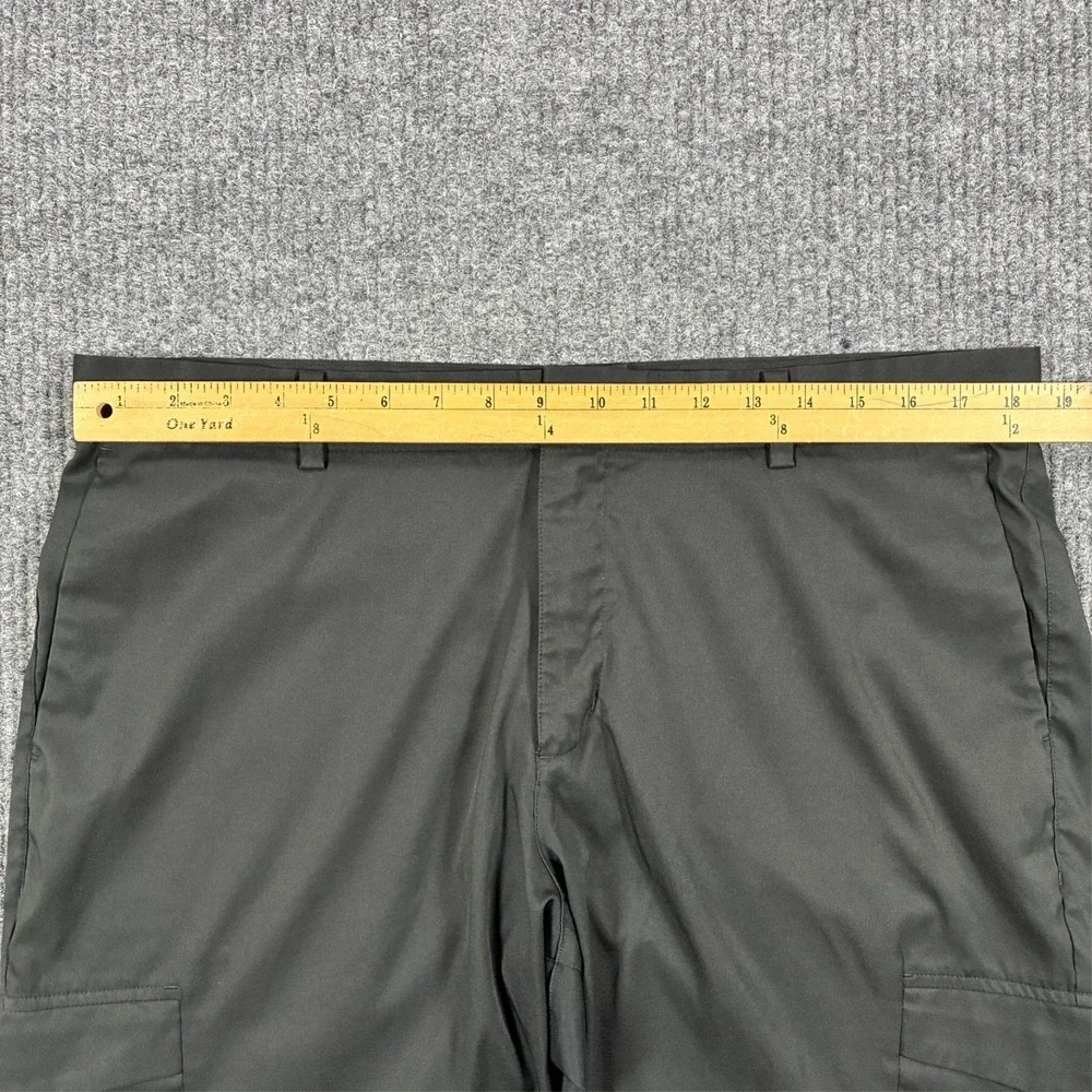 Nike Golf Dri-FIT Mens Cargo Golf Shorts Size 36 Black Performance Mid Rise